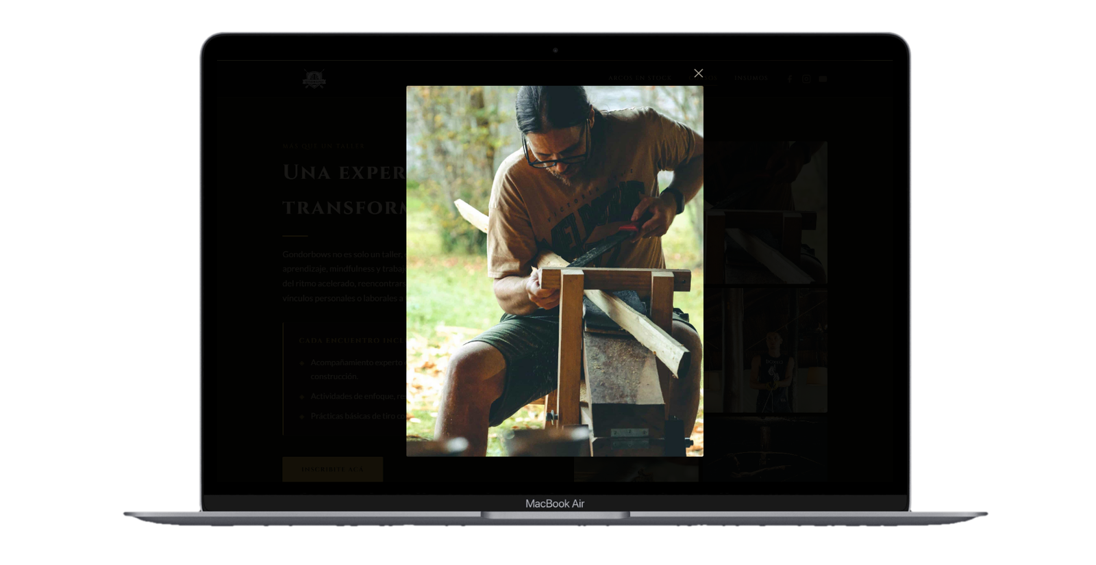 Captura — página de producto, galería de imágenes + descripción